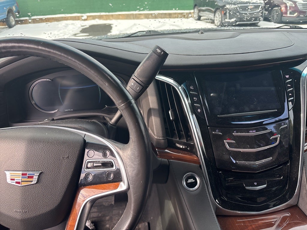 2016 Cadillac Escalade Luxury