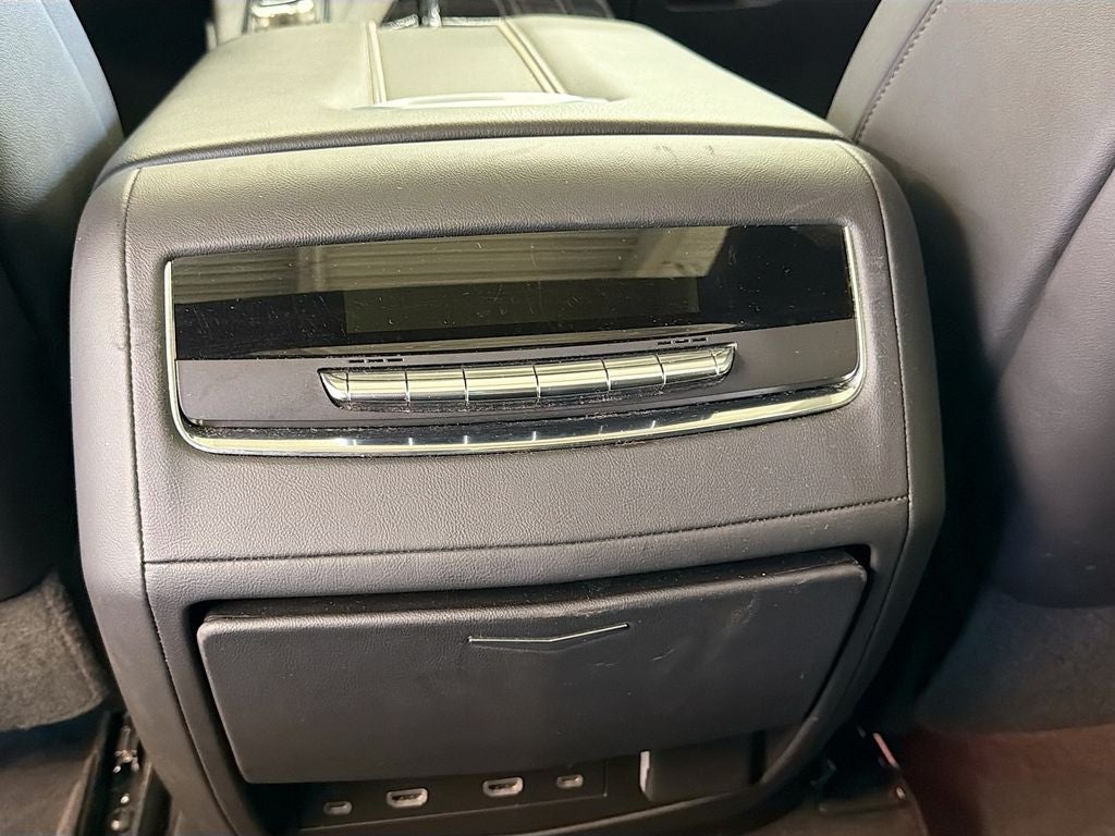 2023 Cadillac Escalade Sport