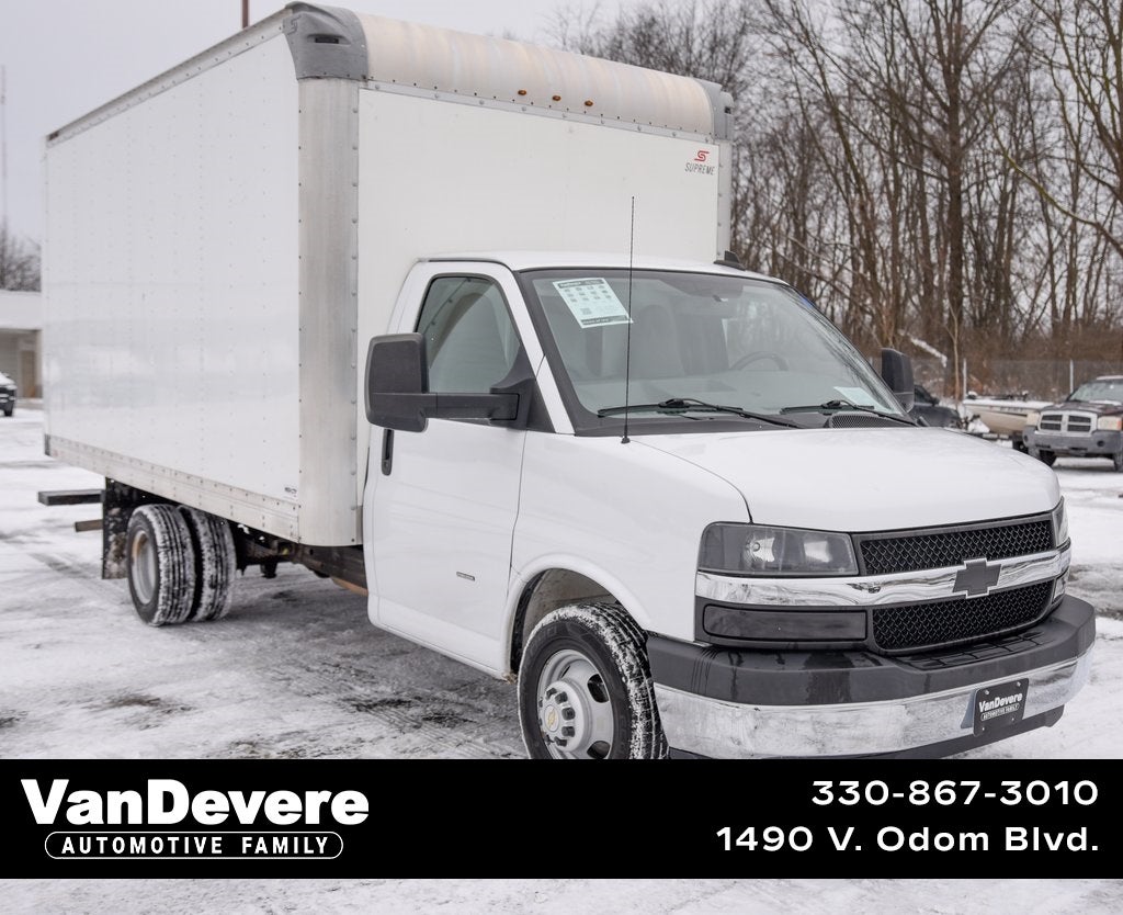 2019 Chevrolet Express 3500 Work Van Cutaway