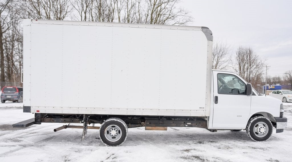 2019 Chevrolet Express 3500 Work Van Cutaway