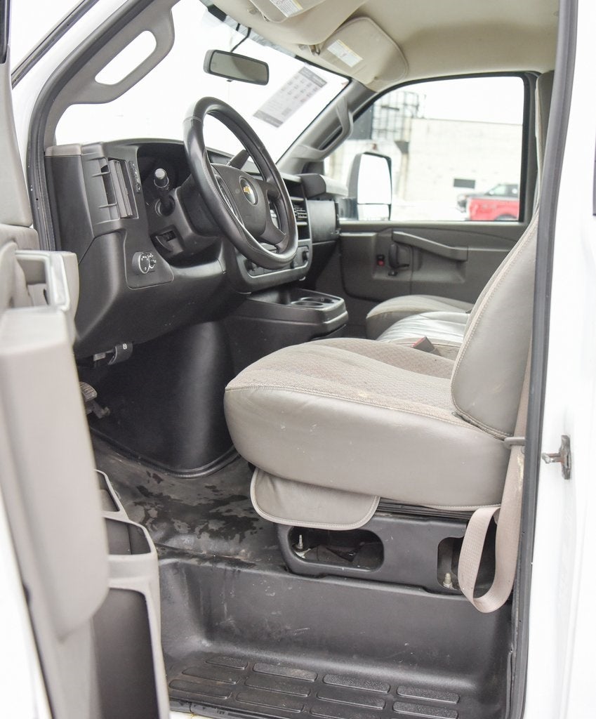 2019 Chevrolet Express 3500 Work Van Cutaway