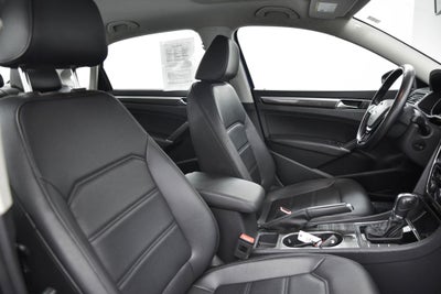 2017 Volkswagen Passat 1.8T SE