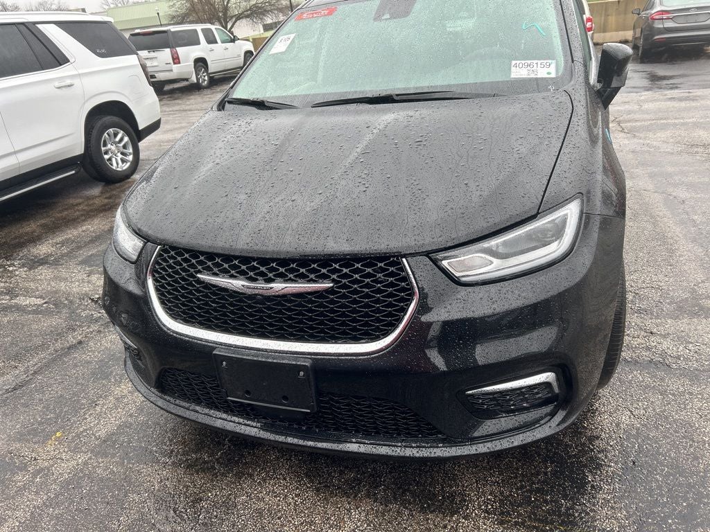 2024 Chrysler Pacifica Hybrid Select