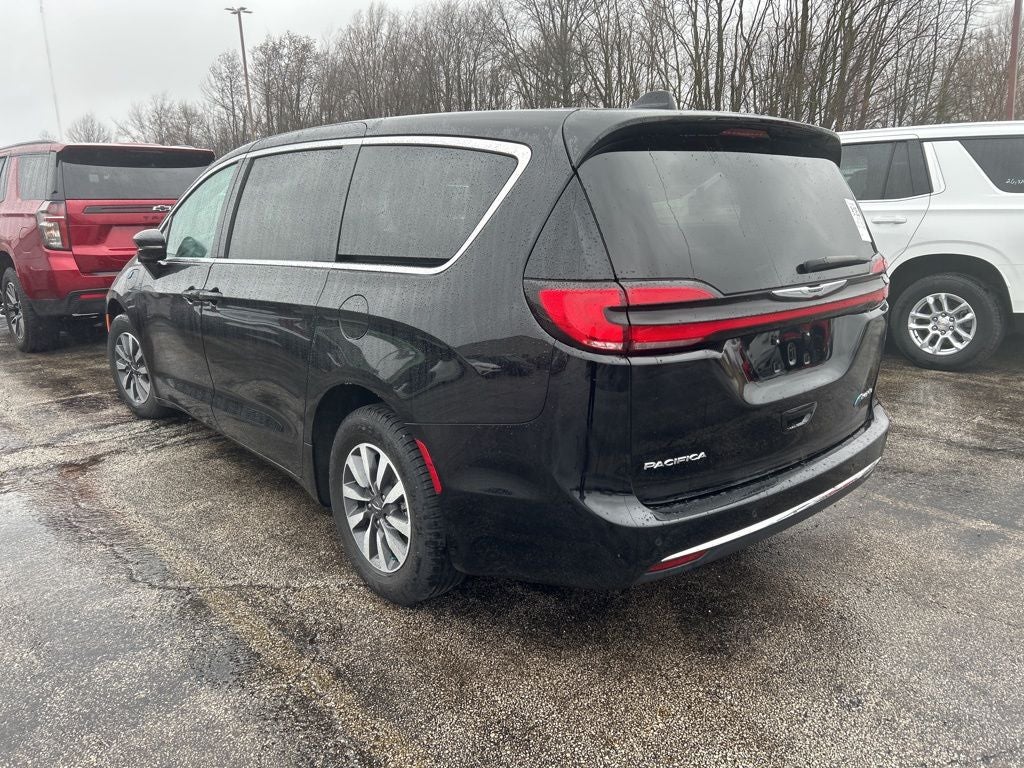 2024 Chrysler Pacifica Hybrid Select