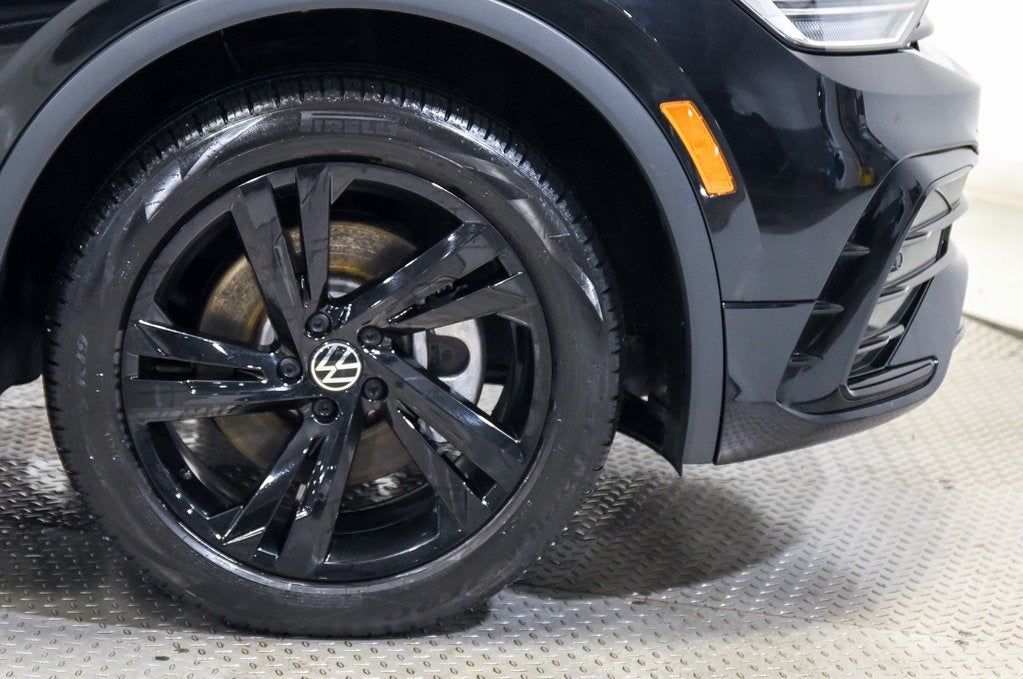 2024 Volkswagen Tiguan 2.0T SE R-Line Black