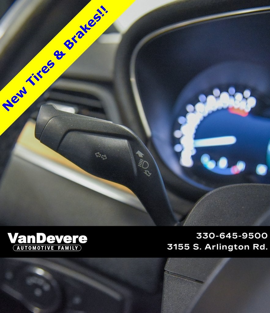 2015 Lincoln MKC Base