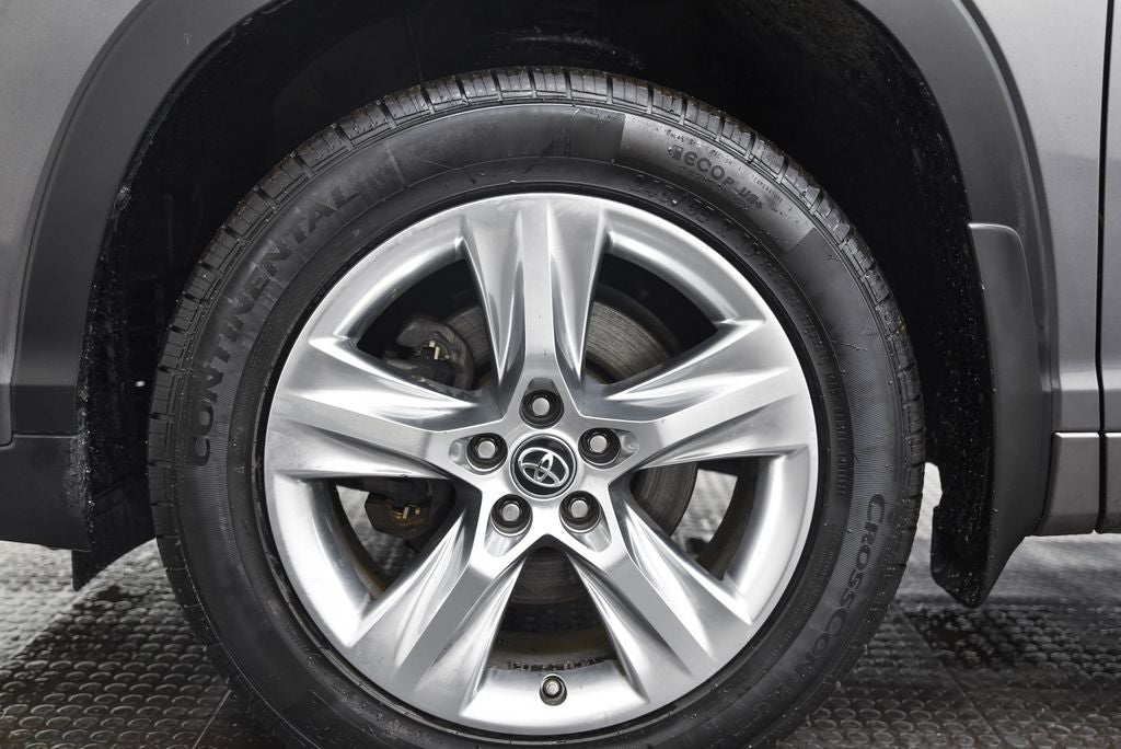 2018 Toyota Highlander Base