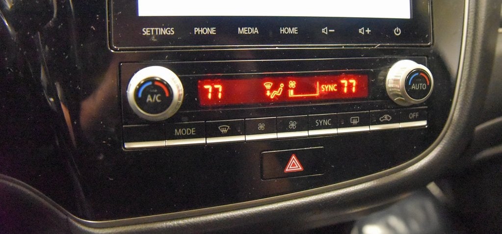 2021 Mitsubishi Outlander PHEV LE