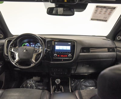 2021 Mitsubishi Outlander PHEV LE