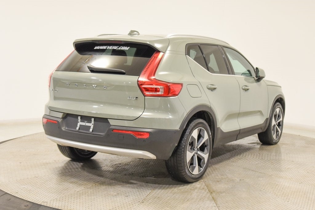 2024 Volvo XC40 B5 Plus Bright Theme