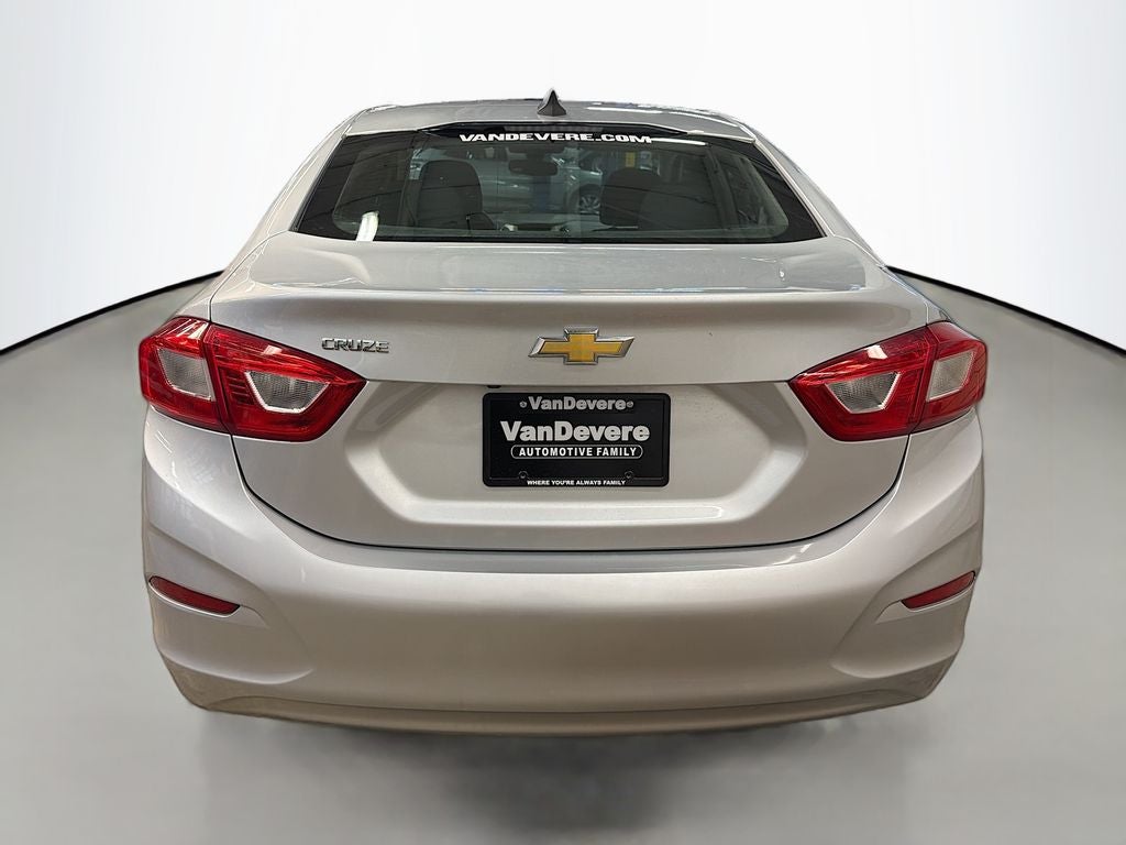 2017 Chevrolet Cruze LS