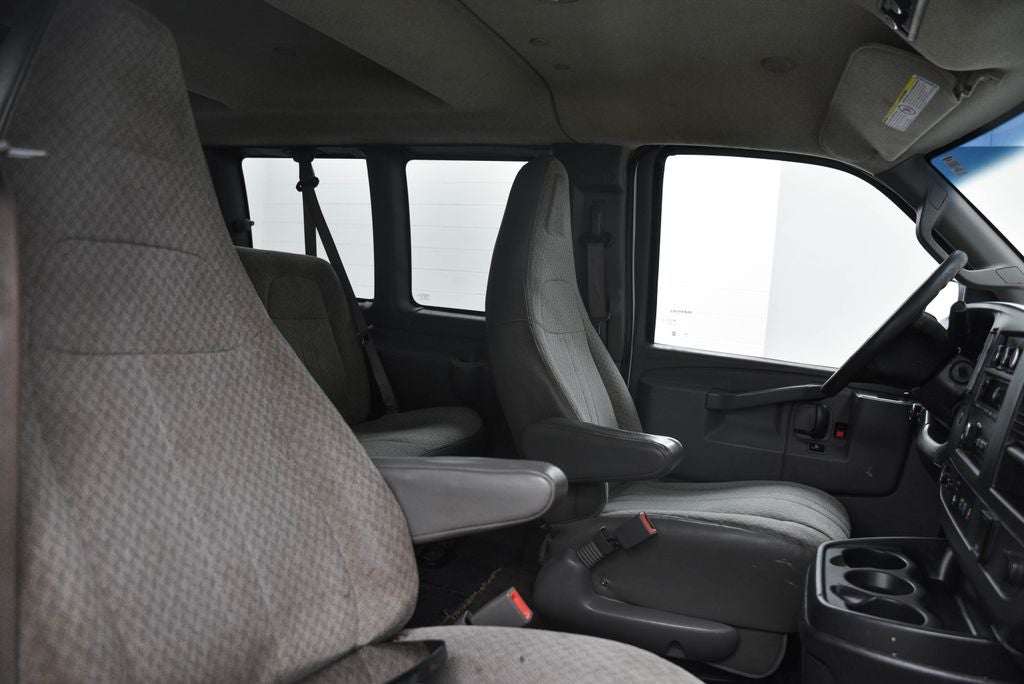 2018 Chevrolet Express 3500 LT Passenger