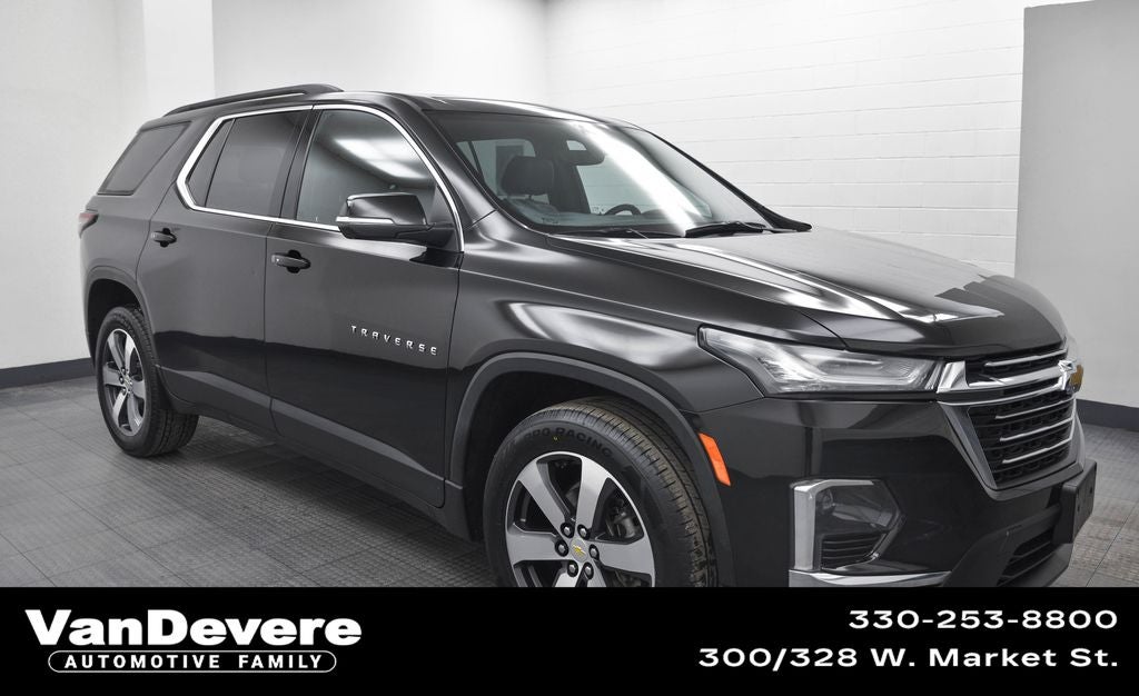 2023 Chevrolet Traverse LT Leather