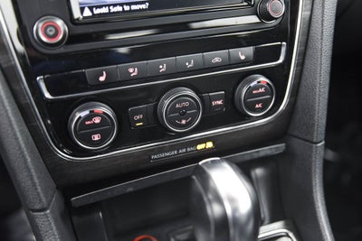 2017 Volkswagen Passat 1.8T SE