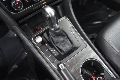 2017 Volkswagen Passat 1.8T SE