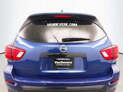 2019 Nissan Pathfinder SV