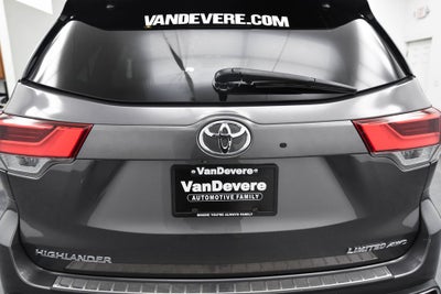 2018 Toyota Highlander Base