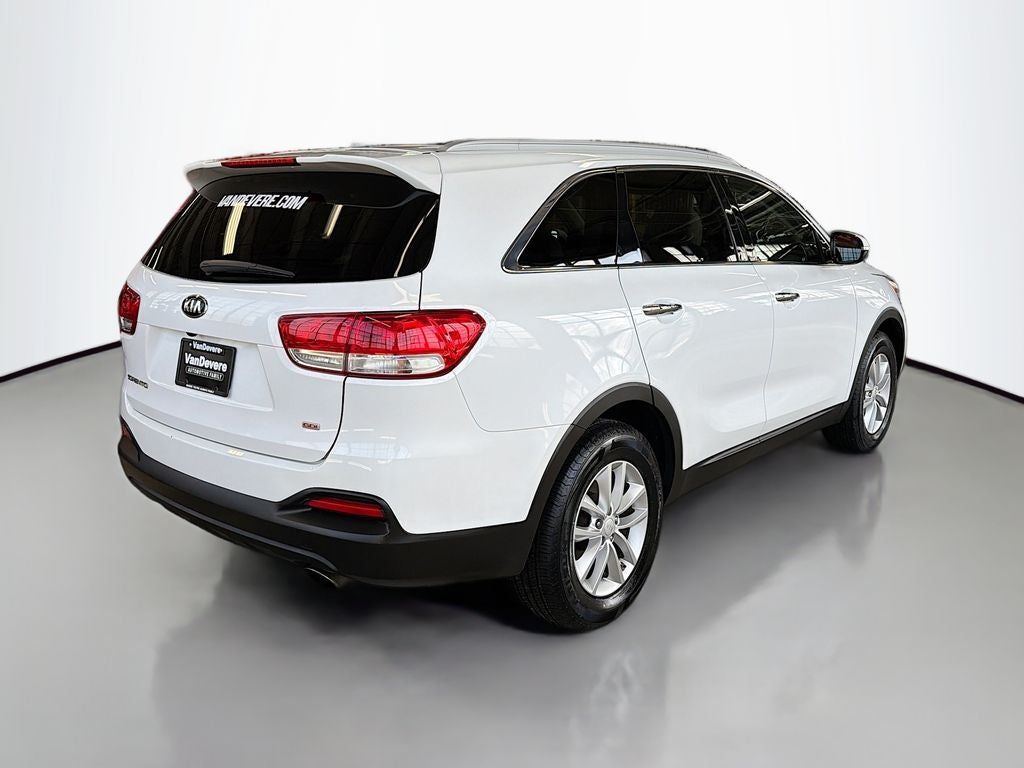 2017 Kia Sorento LX