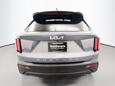 2022 Kia Sorento LX