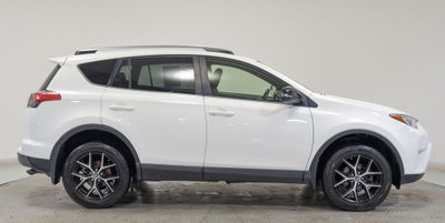2018 Toyota RAV4 SE