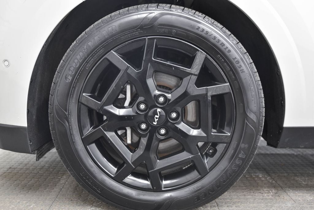 2025 Kia Carnival SX