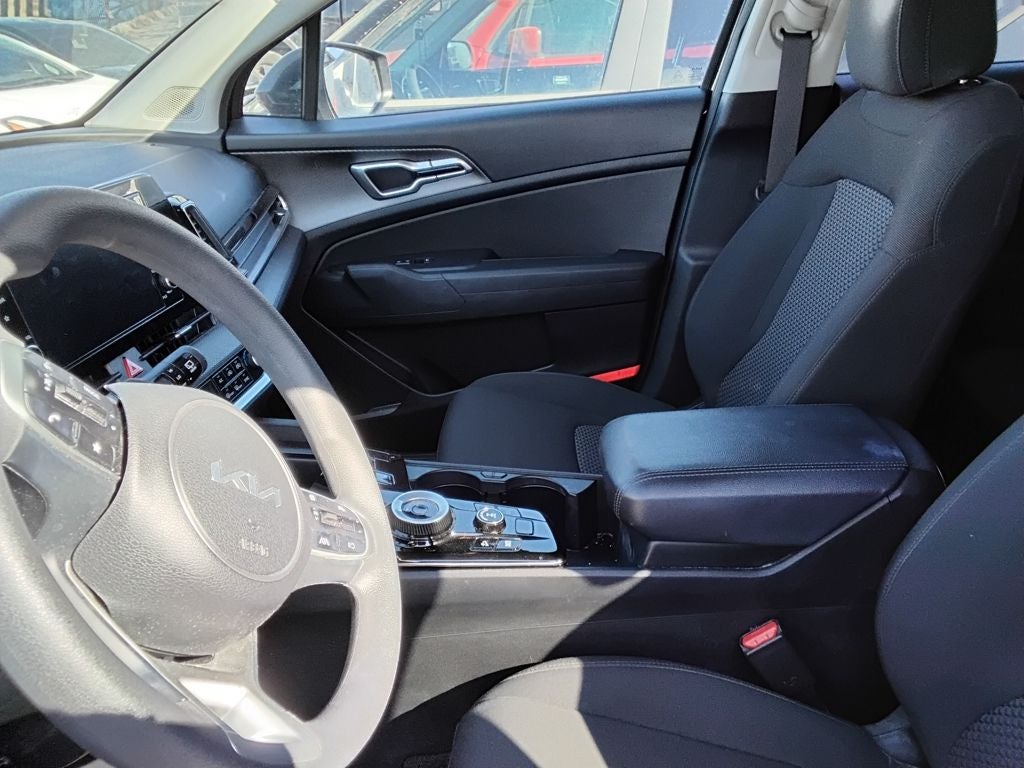 2023 Kia Sportage Hybrid LX