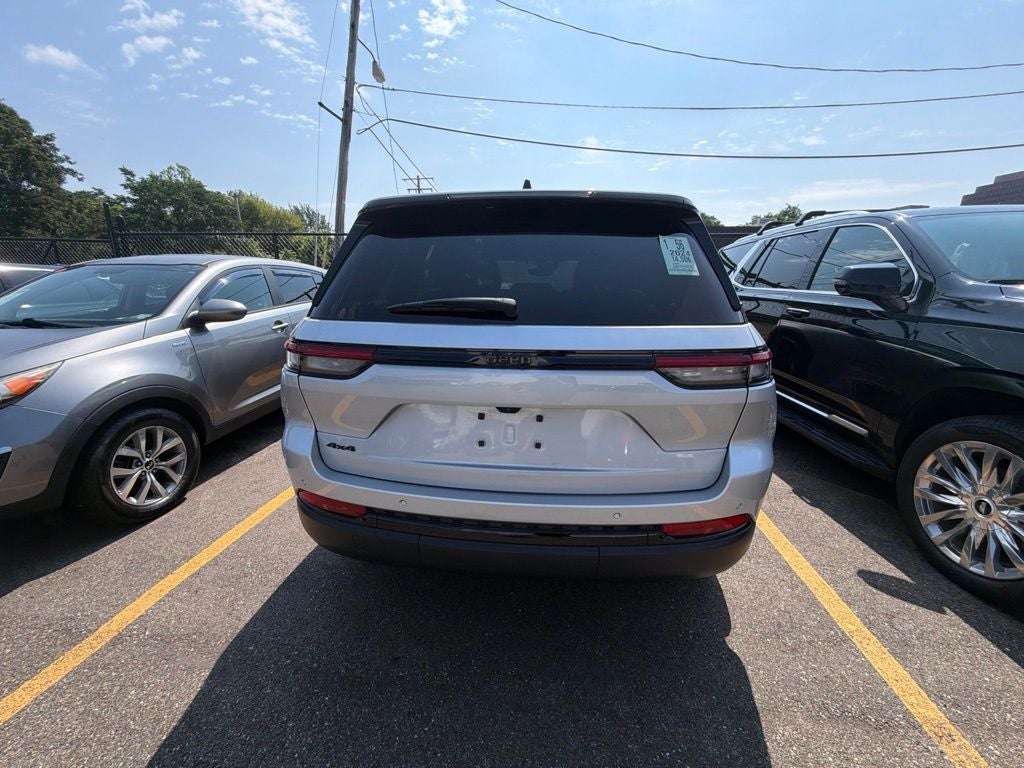 2024 Jeep Grand Cherokee Altitude