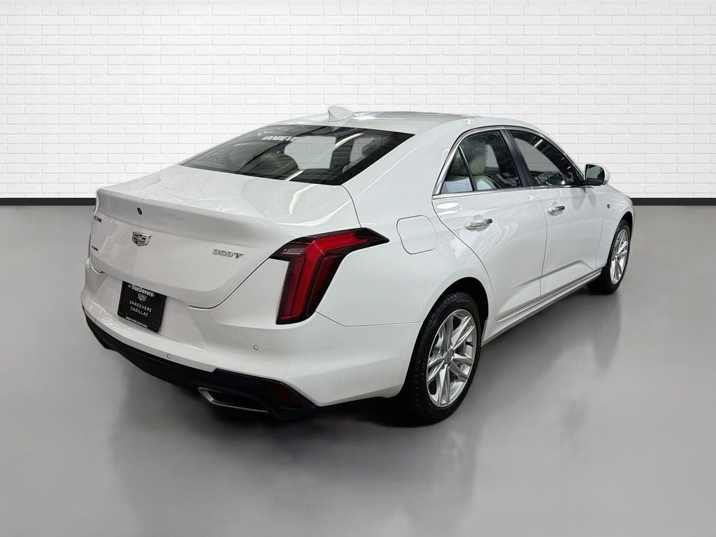 2022 Cadillac CT4 Luxury