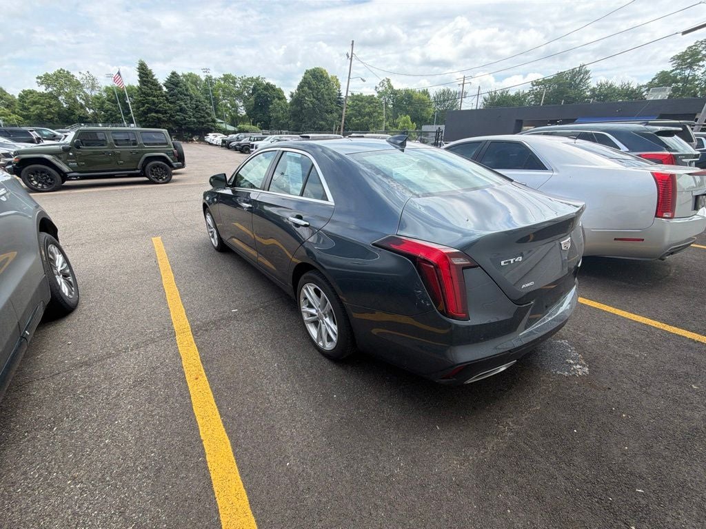 2022 Cadillac CT4 Luxury