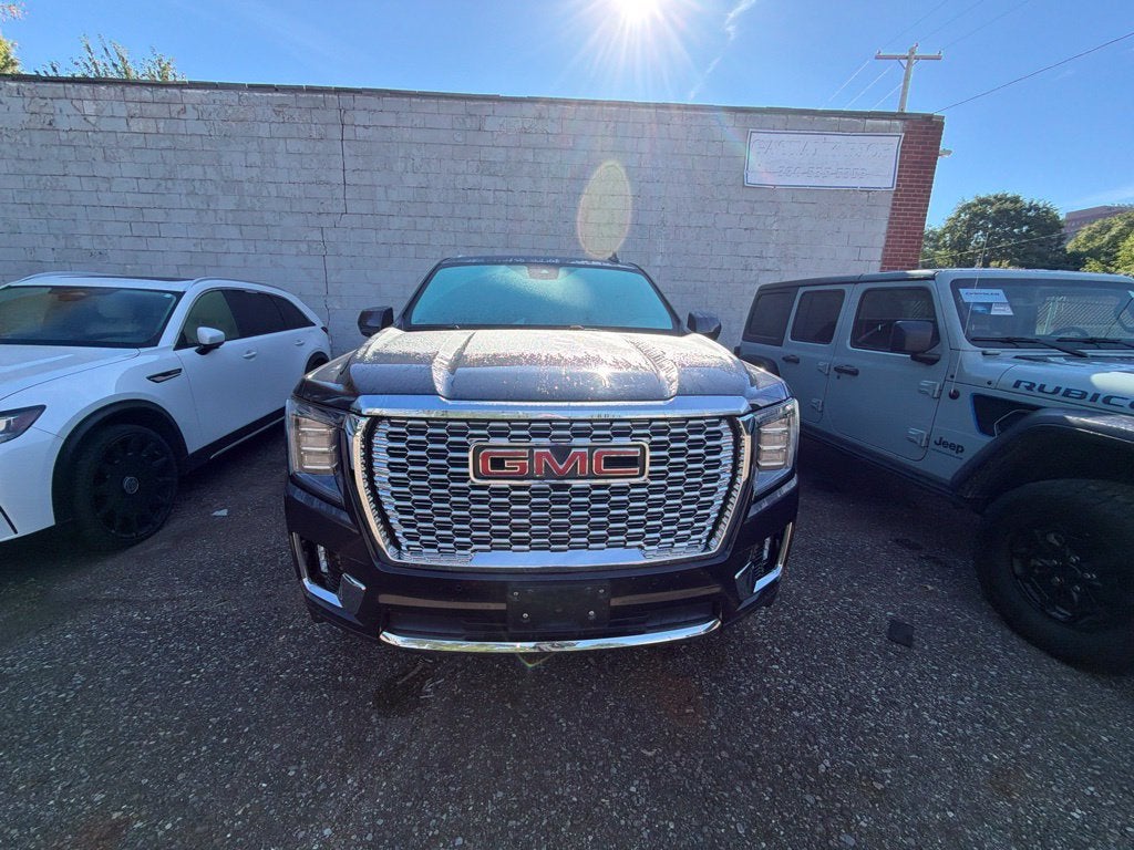 2023 GMC Yukon SLT