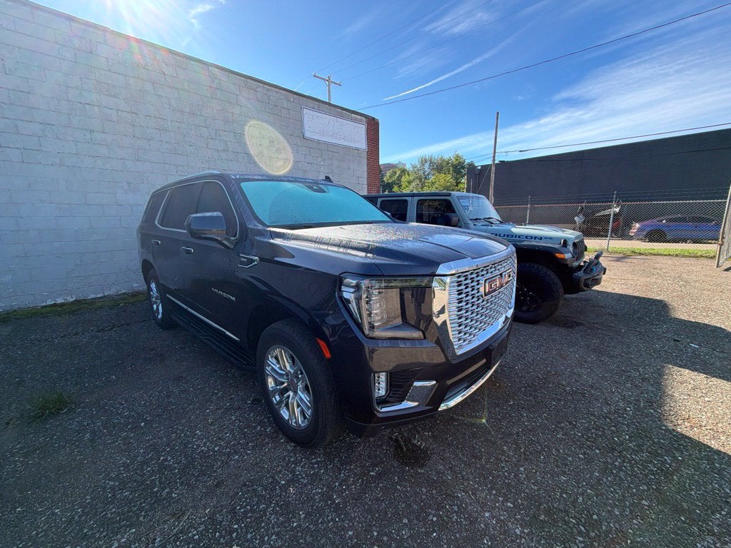 2023 GMC Yukon SLT