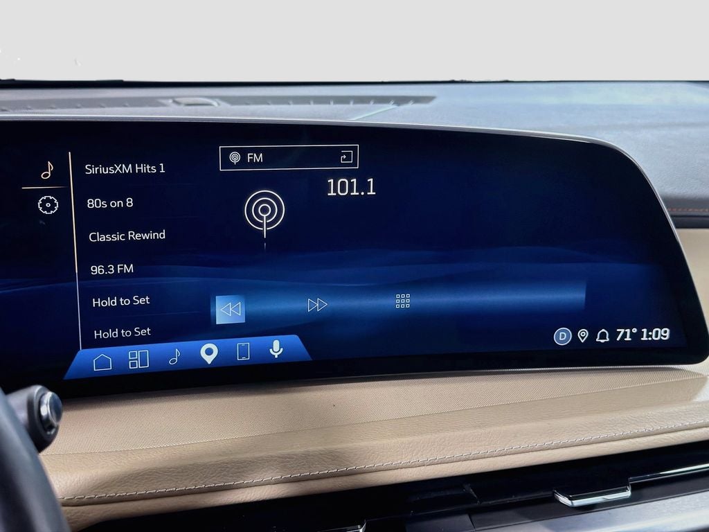 2024 Cadillac XT4 Luxury