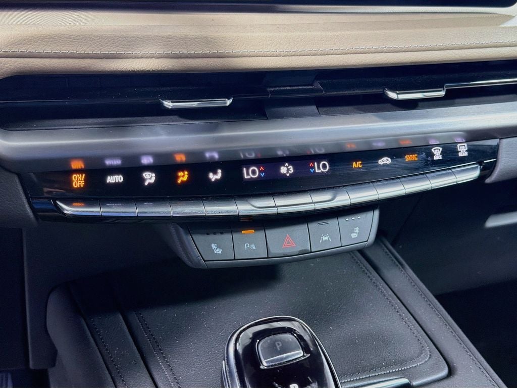 2024 Cadillac XT4 Luxury