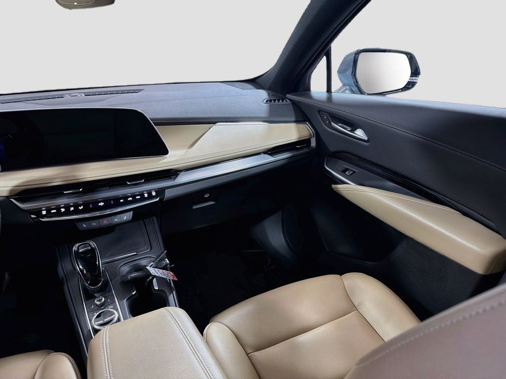 2024 Cadillac XT4 Luxury