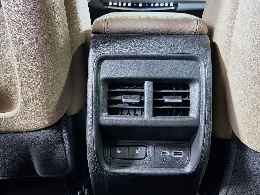 2024 Cadillac XT4 Luxury