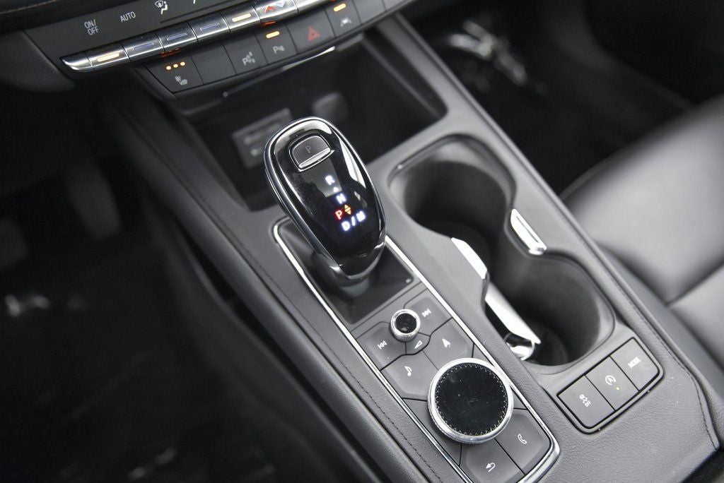 2022 Cadillac XT4 Premium Luxury