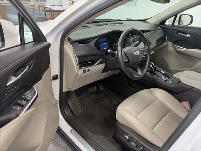 2023 Cadillac XT4 Premium Luxury