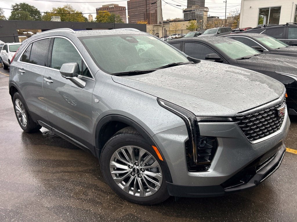 2025 Cadillac XT4 Premium Luxury