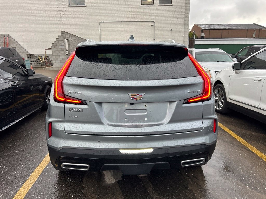 2025 Cadillac XT4 Premium Luxury