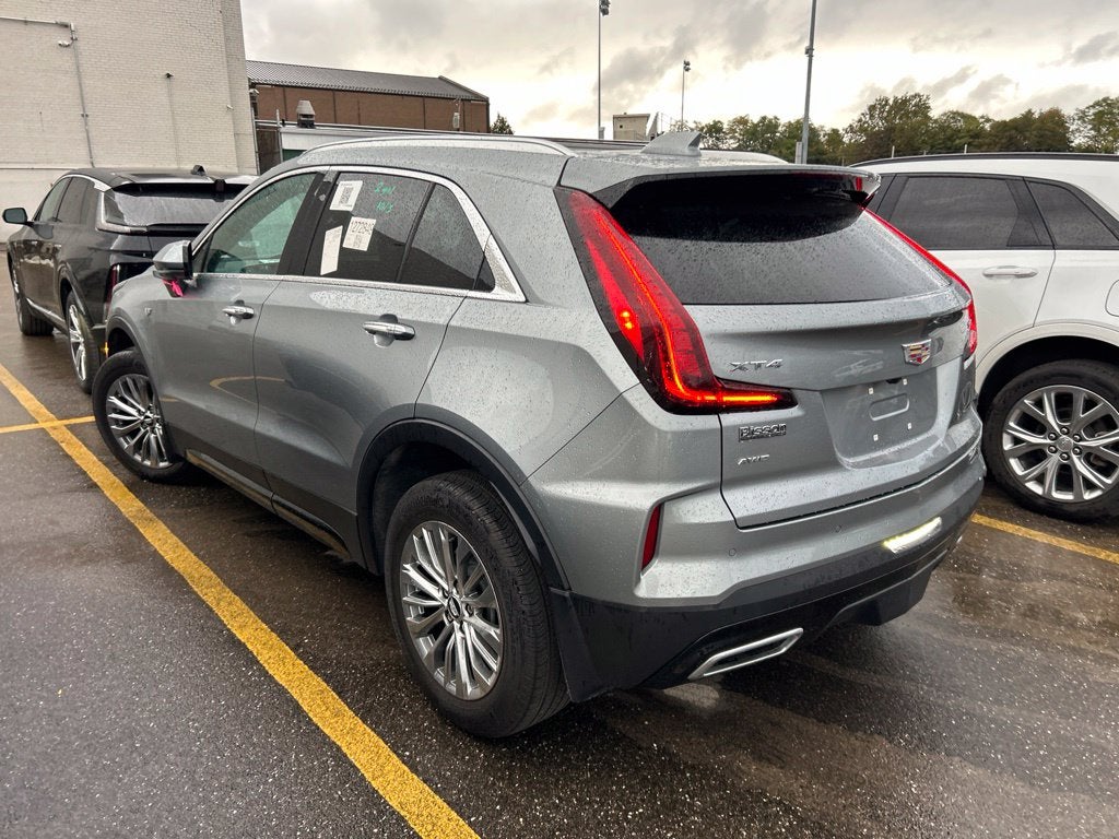 2025 Cadillac XT4 Premium Luxury