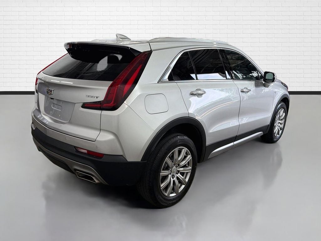 2022 Cadillac XT4 Premium Luxury