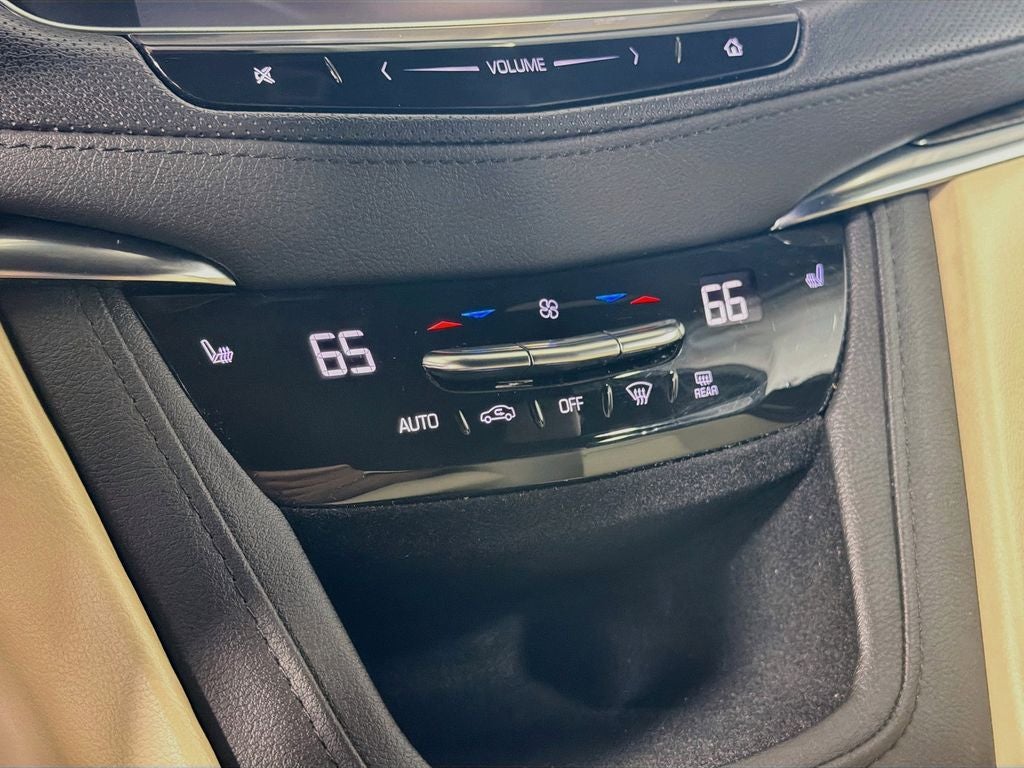 2019 Cadillac XT5 Base