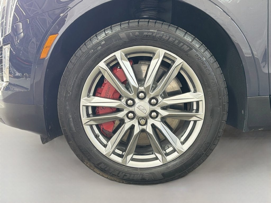 2025 Cadillac XT5 Sport