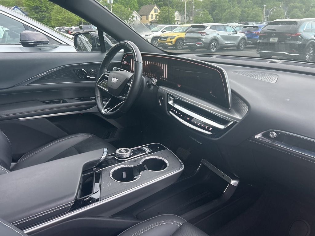 2024 Cadillac LYRIQ Luxury