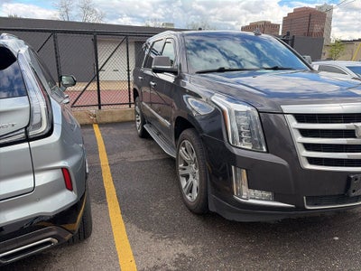 2017 Cadillac Escalade Luxury