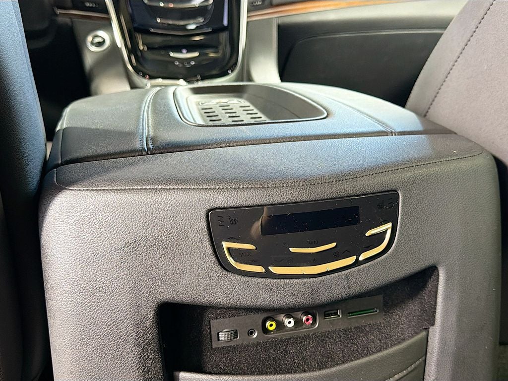2015 Cadillac Escalade Luxury