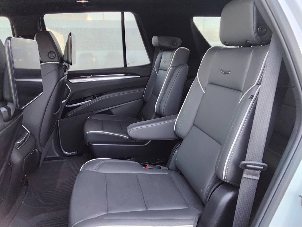 2025 Cadillac Escalade Premium Luxury