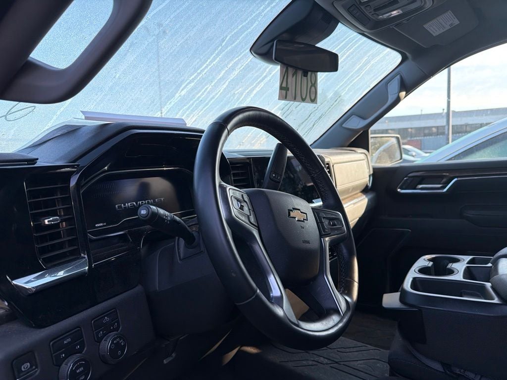 2023 Chevrolet Silverado 1500 LT LT1