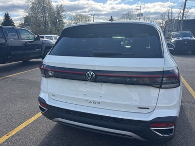 2025 Volkswagen Taos 1.5T SE