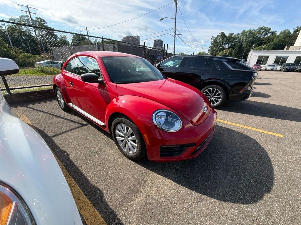 2018 Volkswagen Beetle 2.0T S